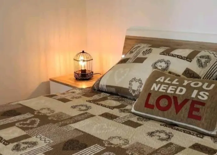 Near Colloseum Appartamento